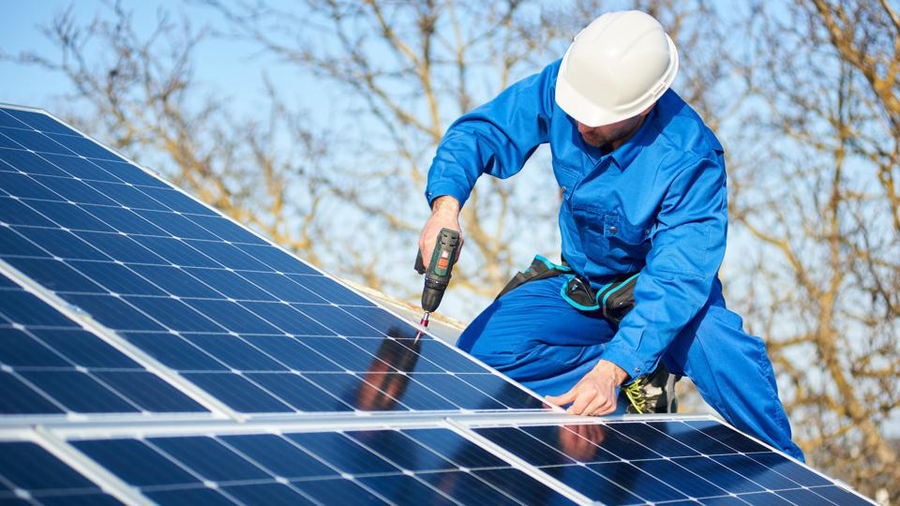 Solar Panel Installer: Your Complete Guide to Choosing the Right Professional for a Reliable Solar Energy System solar panel installer